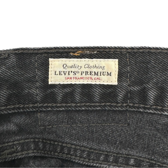 Levi's Premium Middy Straight Washed Black Mid Rise Straight Leg Jeans sz 32 - Picture 12 of 12